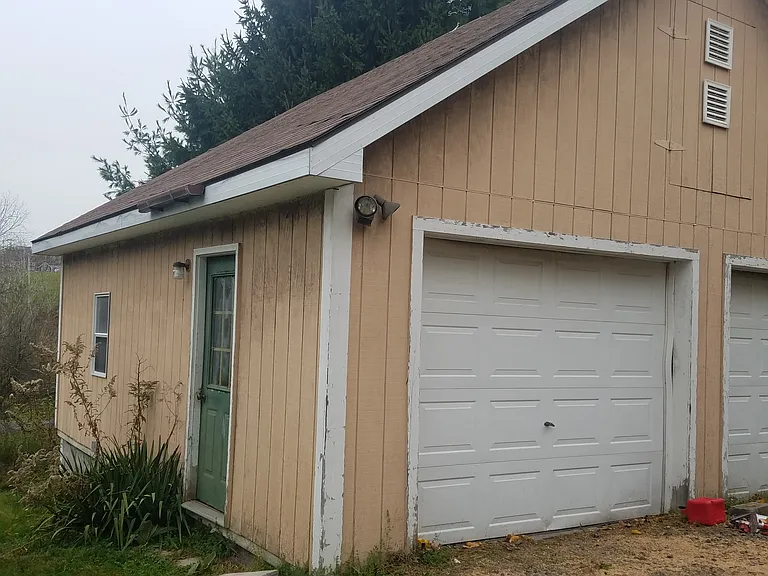 garage - tenants can use left bay