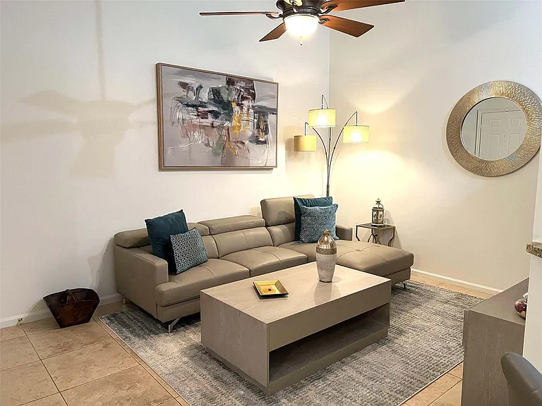 1125 Crystal Way #F — Photo 3