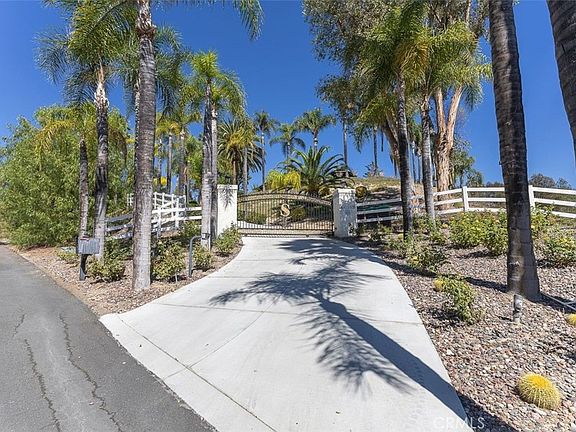 5th image of 43350 San Fermin Pl