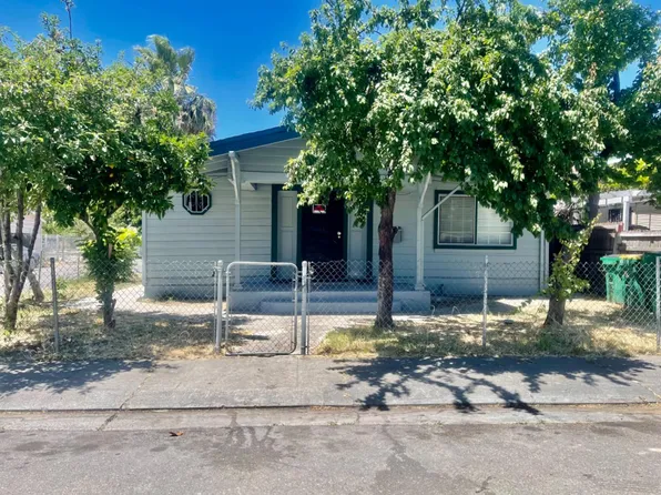 1527 Hiawatha Ave, Stockton, CA 95205