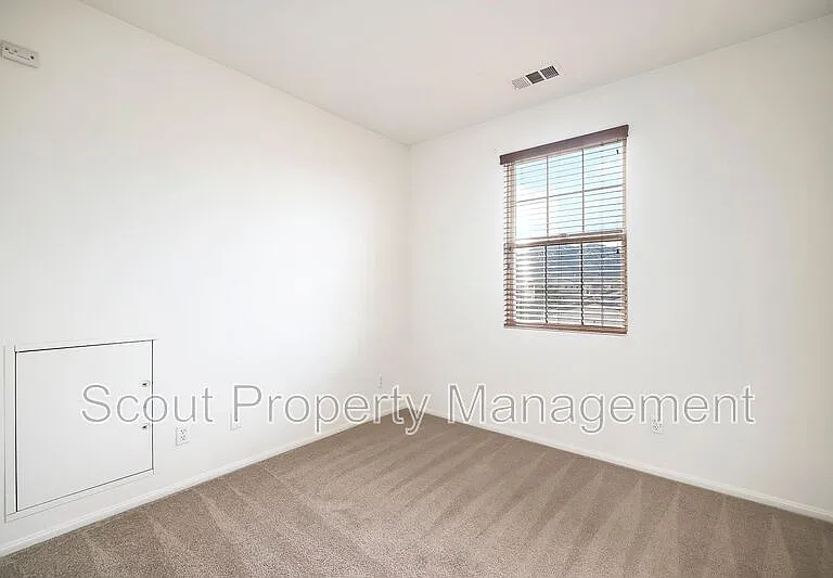 31190 Strawberry Tree Ln — Photo 12