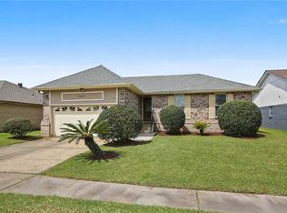 2420 Pointmere Dr, Harvey, LA 70058