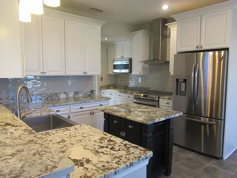 416 Iron Bridge Ln — Photo 10