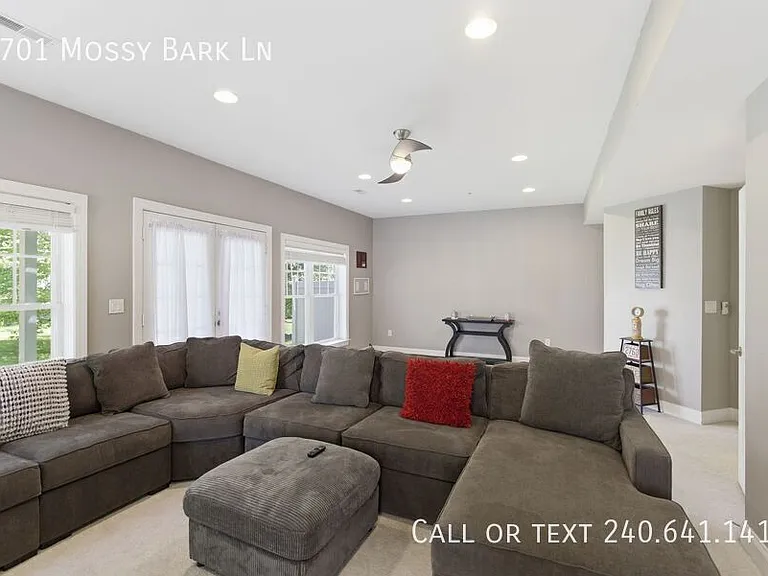 9701 Mossy Bark Ln — Photo 31