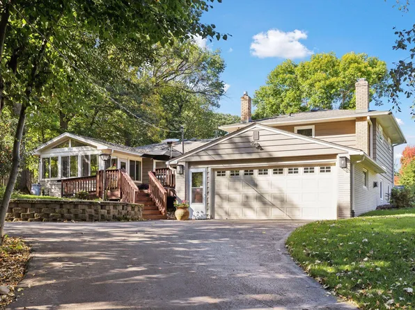 3153 Layton Ct N, Lake Elmo, MN 55042