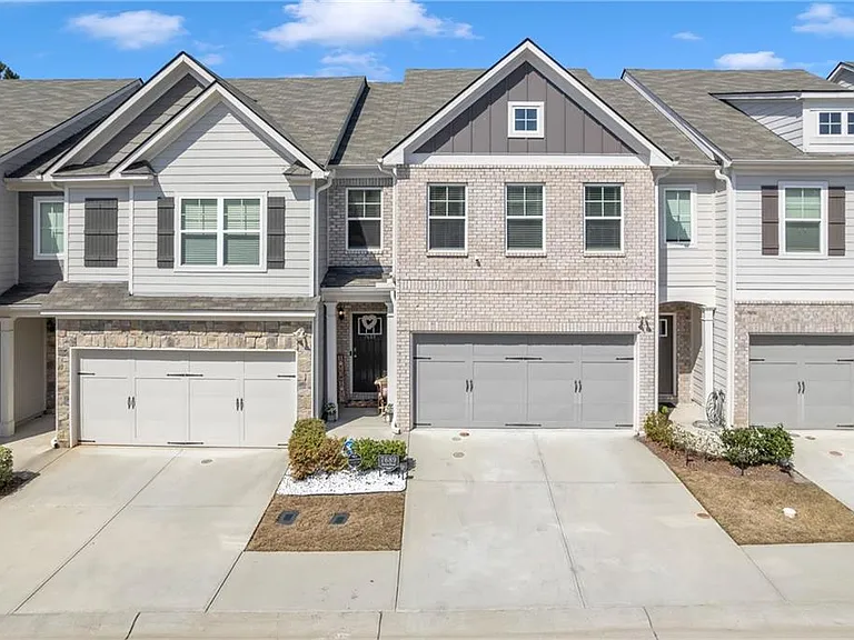7689 Baron Rd — Photo 1