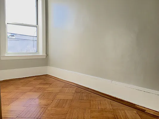 Rented by Capri Jet Realty Corp | media 18