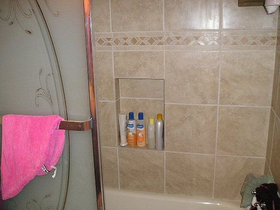 custom tilework in bath 2