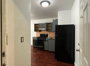 692 Summit Ave #1F, Jersey City, NJ 07306