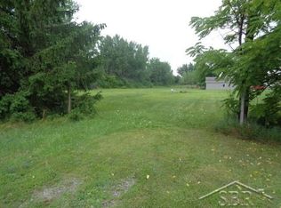 3530 Pierce Rd, Saginaw, MI 48604