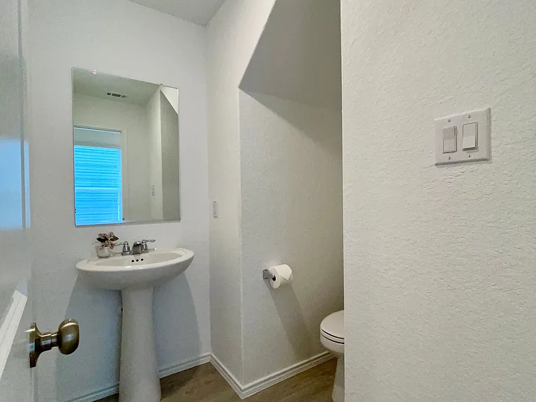 7627 Chancery Gate — Photo 10