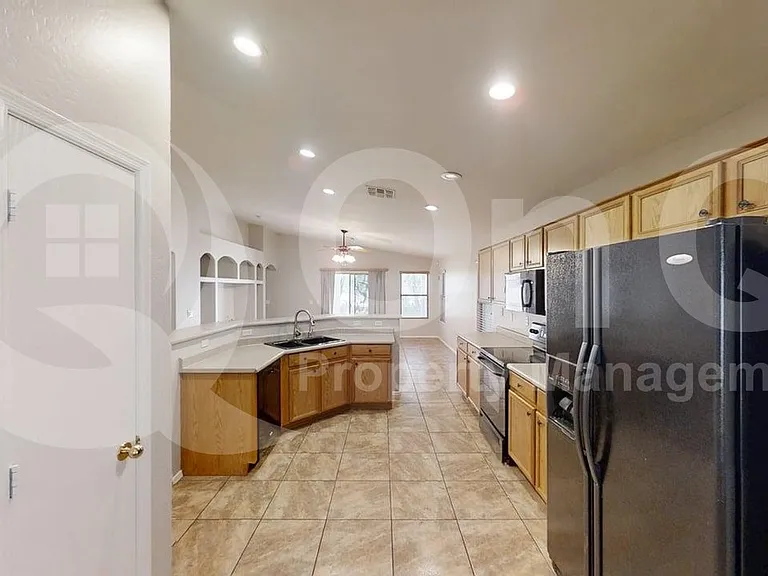 21317 E Via Del Palo — Photo 2