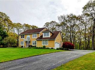 19 Yarmouth Dr, Westerly, RI 02891