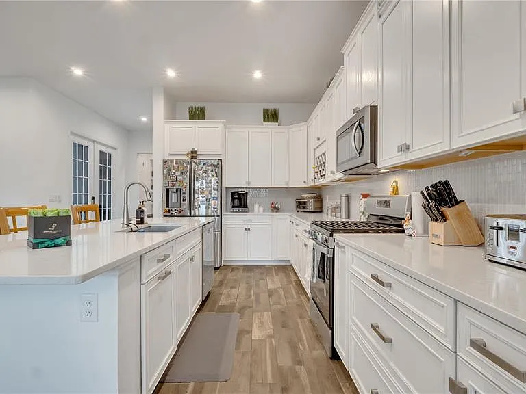 2069 Celebration Blvd — Photo 21