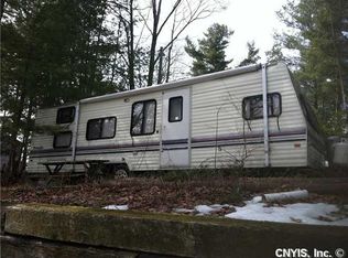 226 Chapman Point Rd, Hammond, NY 13646