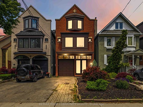 2nd image of 44 Castlefield Ave