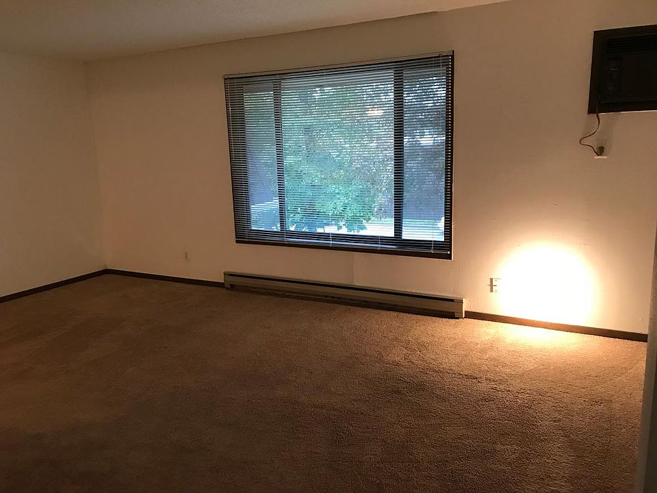 1st image of 3109 Heritage Dr APT 8