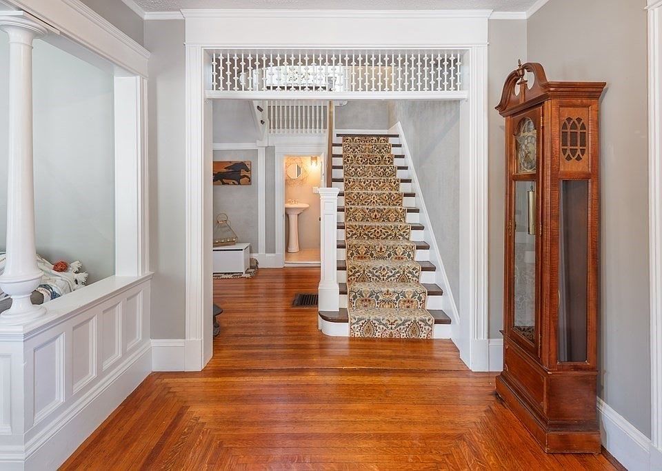 42 Sparhawk St, Amesbury, MA 01913 Zillow