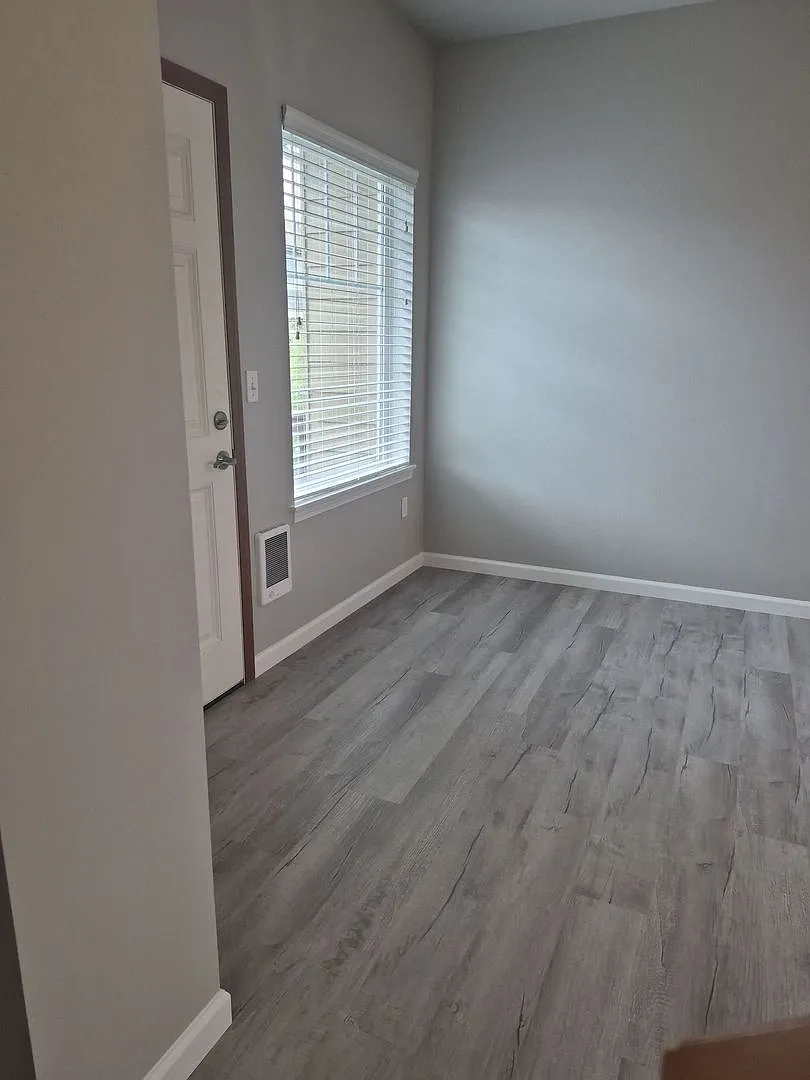 Welcome home to this beautiful 2BD/2.5BA, newly updated tri-level townhome — Photo 3