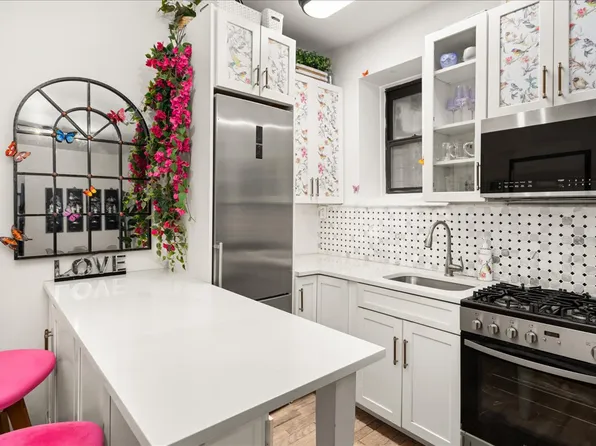 157 West 123rd Street 4C image 3 of 10