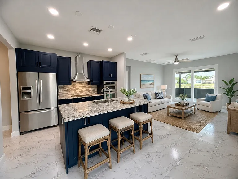 9922 52nd St E — Photo 2