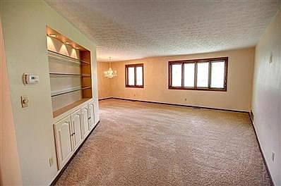 4th image of 1315 Brainard Woods Dr