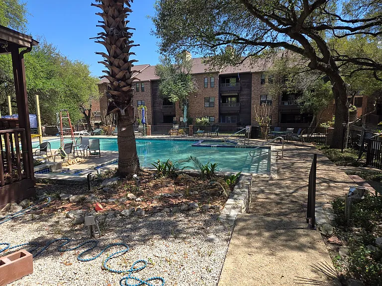 4212 Medical Dr #903 — Photo 32