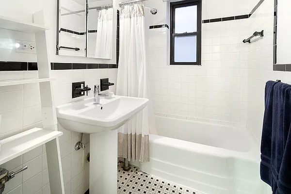 Rented by Compass | media 16