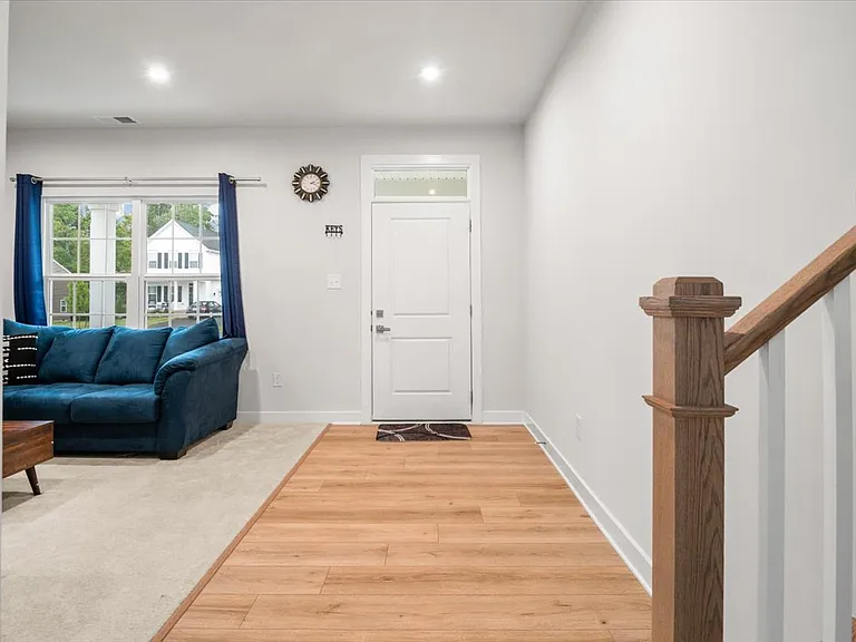 14212 Botsford Ave — Photo 8