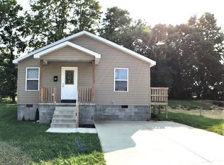 323 Rhoda St, Hurricane, WV 25526