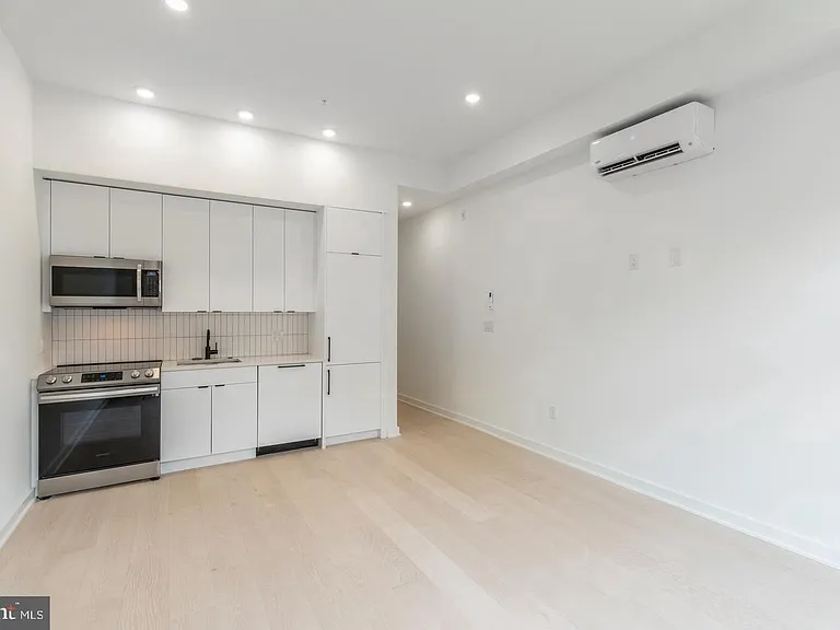 2414 Frankford Ave #5 — Photo 6