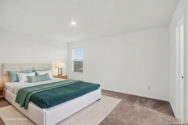 3 bed, 2.0 bath, 1943 sqft, $1,600 — Photo 2