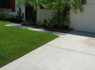 1321 SE Remington Ct, Port Saint Lucie, FL 34952