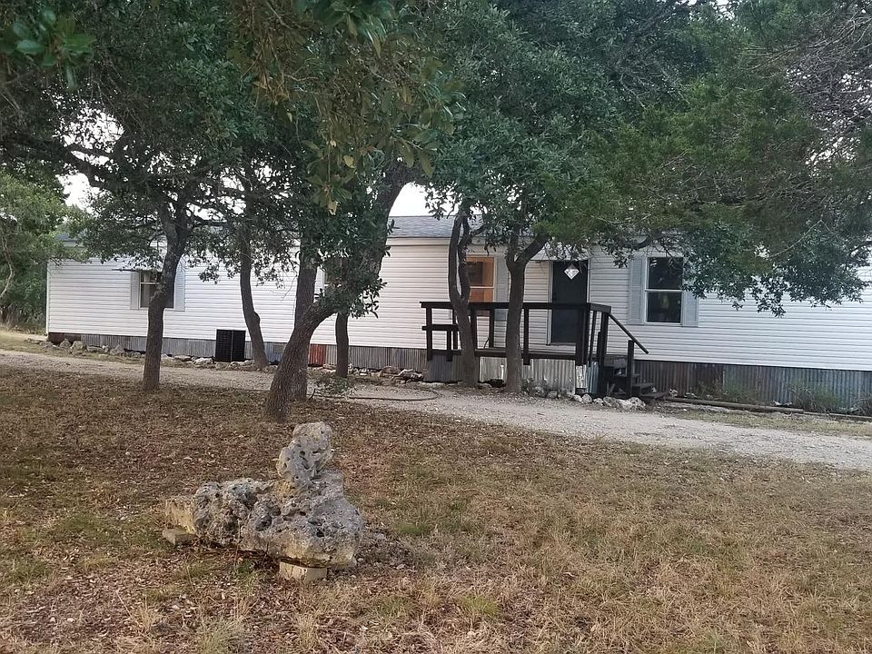 1st image of 106 Honeycomb Dr