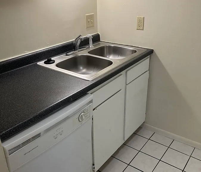 50 McMillen Ave #2B — Photo 4