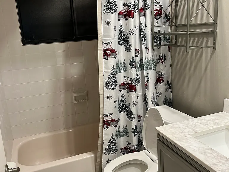 4104 Honolulu Dr — Photo 7