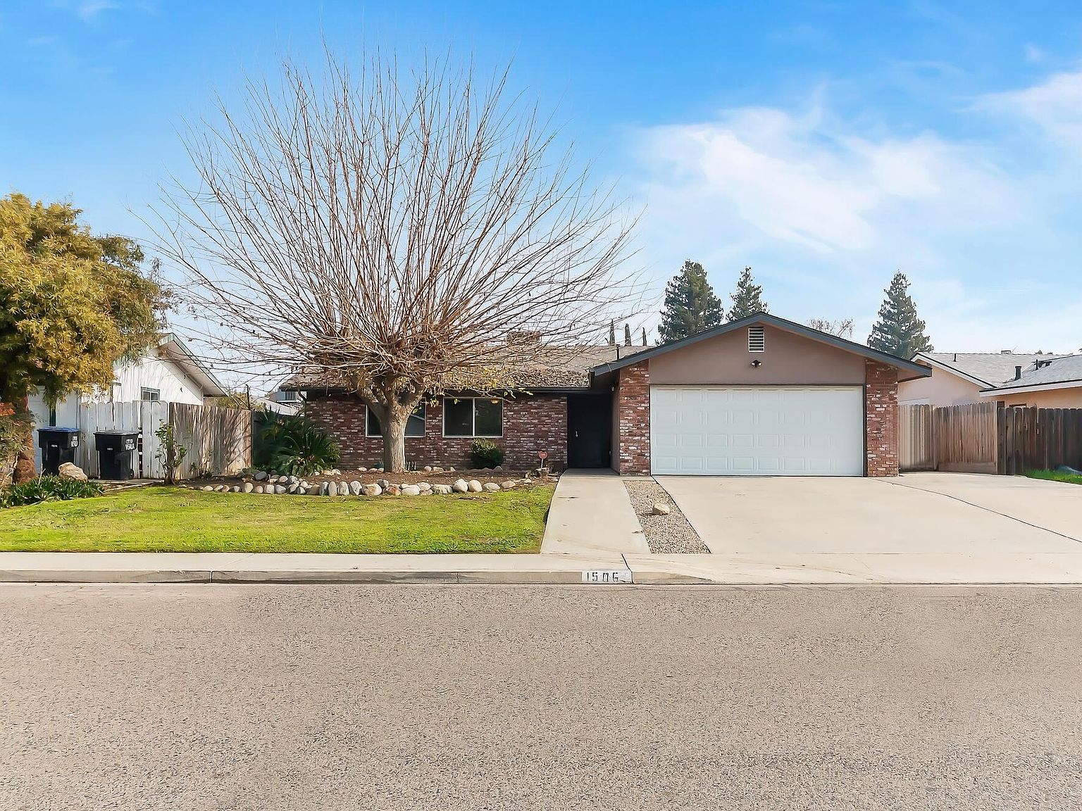 1506 S Crenshaw Street, Visalia, CA 93277 | Zillow