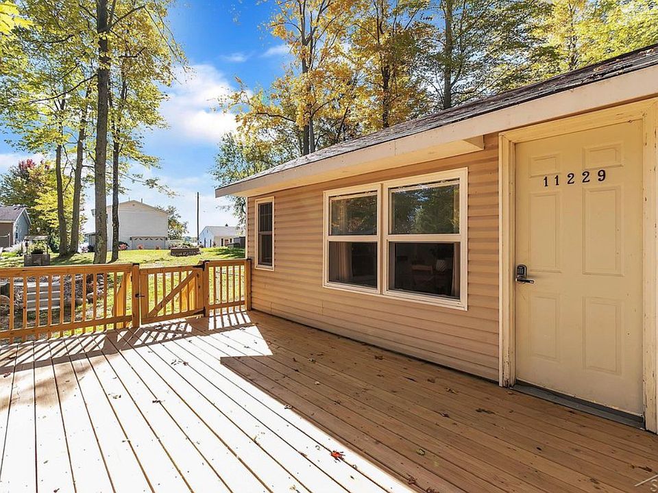 Front entrance/deck