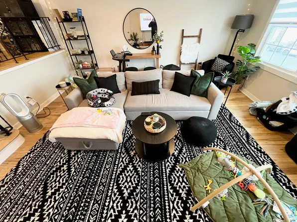 34-24 Brookside St #2, Little Neck, NY 11363