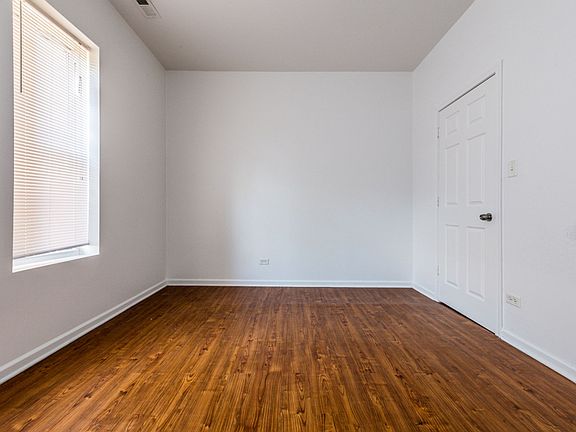 5th image of 4820 S Michigan Ave #G