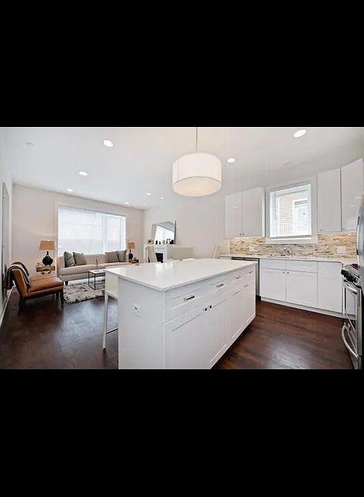 1st image of 3514 N Sacramento Ave APT 3S