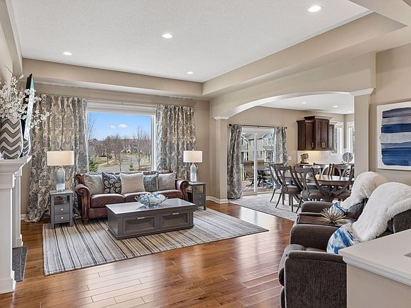 5th image of 1372 Pleasant Lake Dr