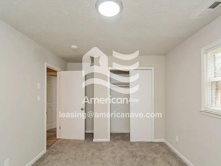 1790575_010_wm_-_bedroom_13182571.jpg