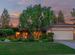 2600 Oak Crest Ct, Bakersfield, CA 93311