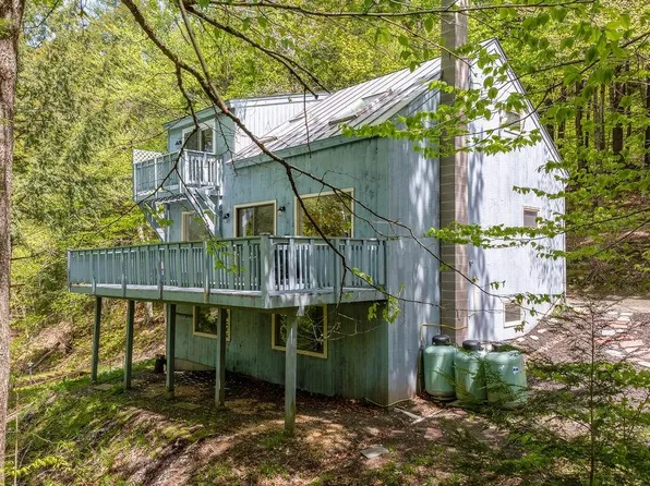 75 Naulahka Lane, Hartford, VT 05059