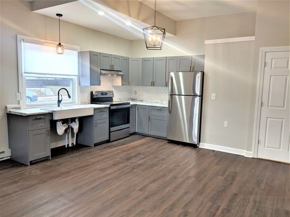 1468-72 S 72nd St #68-72