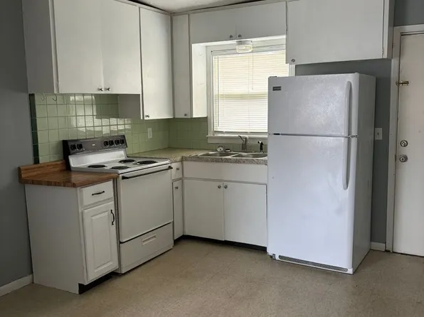 Myers400, 400 W Mahoney Dr #402, Derby, KS 67037