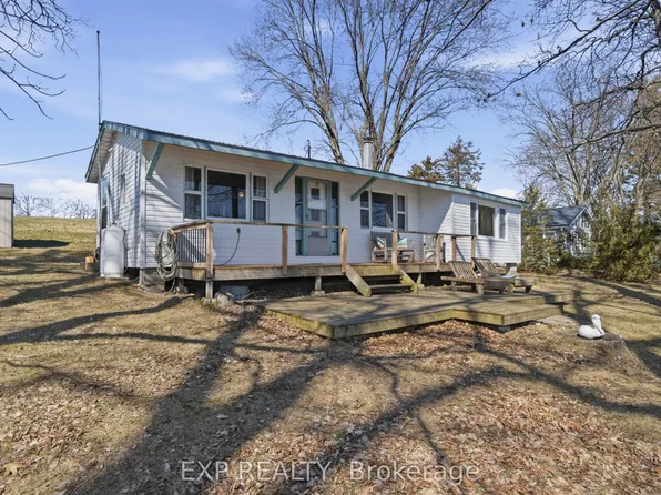 32 Quinte View Rd, Greater Napanee, ON K0H 1G0