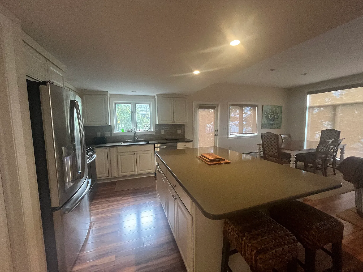 4 bed, 3.5 bath, 1804 sqft, $4,000 — Photo 3