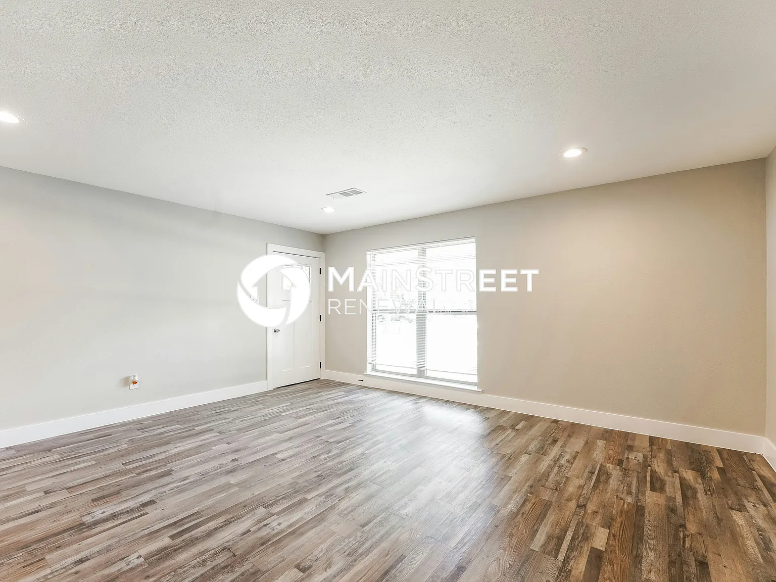 2721 Northview Pl — Photo 4